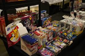 Sports card & collectibles show offering access to multi-category finds for every collector